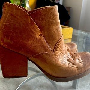 Korks Distressed Leather Booties